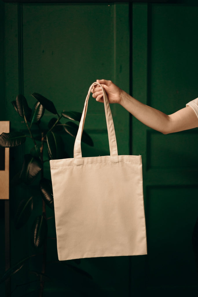 Buy the best paper shopping bags from Tribute Packaging!